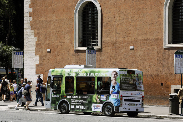 Pubblicità-autobus-Milano