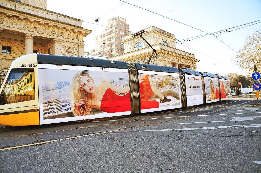 Pubblicità su autobus e tram a Milano