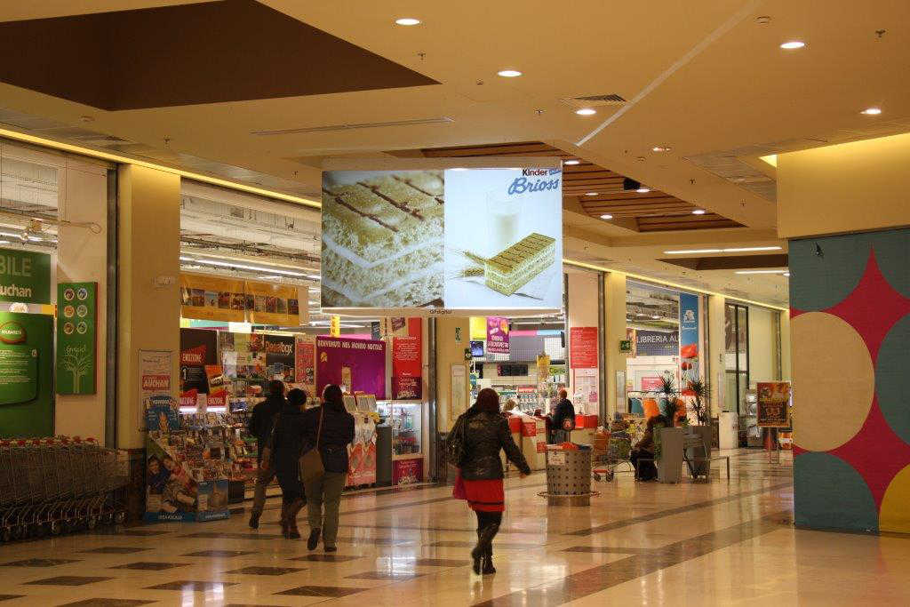 Pubblicità nei Centri Commerciali Brescia