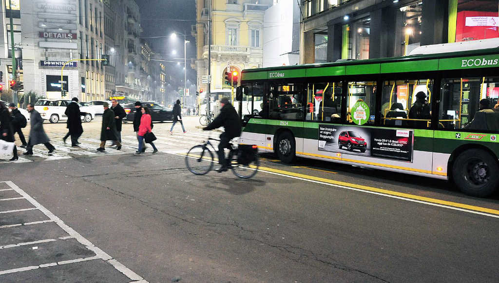 Pubblicità-autobus-Milano-Monza-Bergamo-Brescia-1